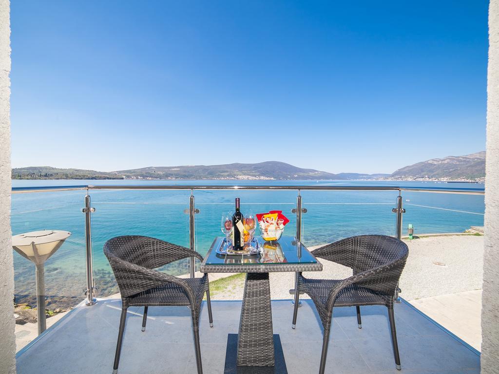 Apartments Isja Tivat Eksteriør bilde
