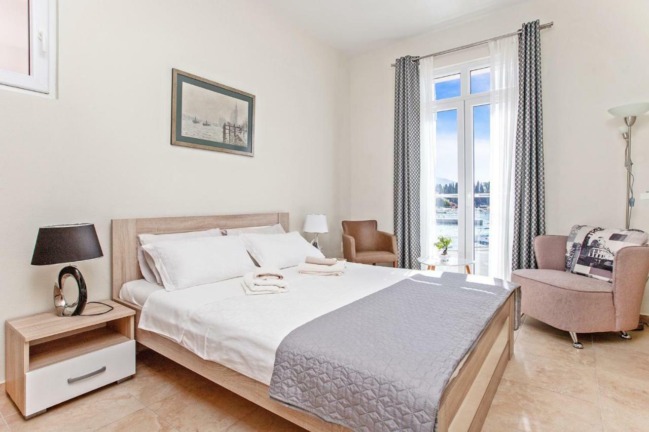 Apartments Isja Tivat Eksteriør bilde